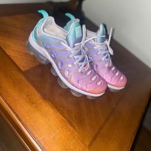 2020 woman air vapor max plus ‘Easter’